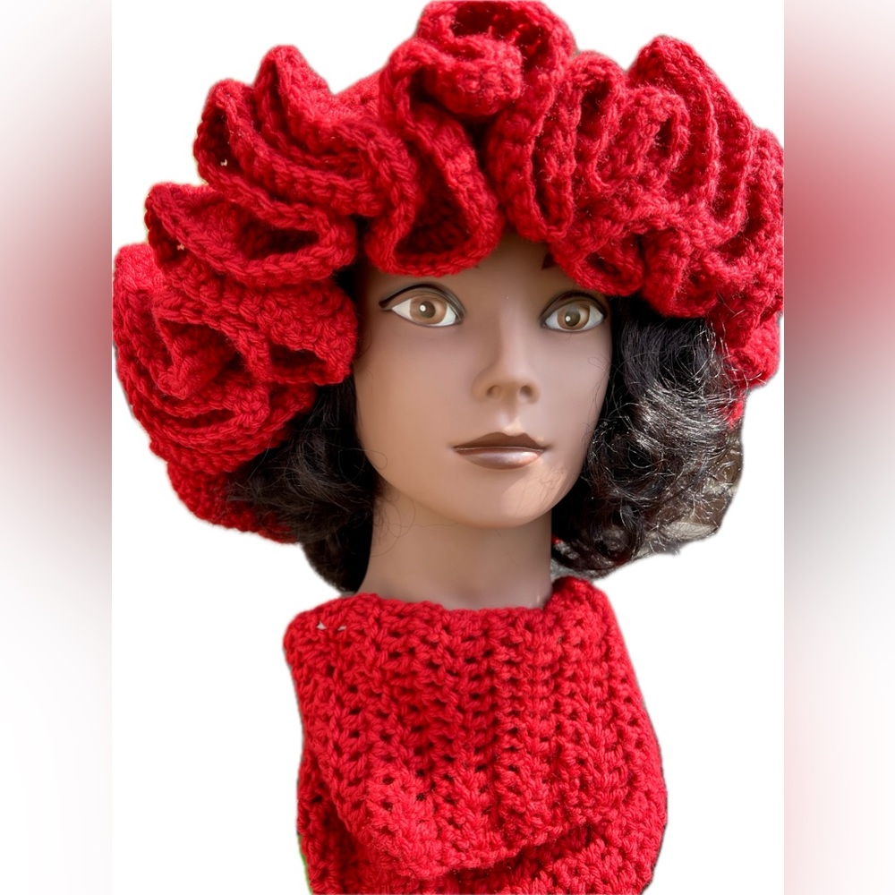 Trending handmade Crochet Ruffle Hat and Scarf set👒